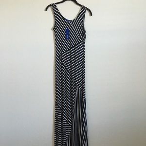 New! Apt 9 Black & White Handkerchief Dress